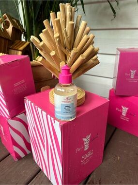 Pink Zebra Wood Tree diffuser with Fresh Air Care oil.